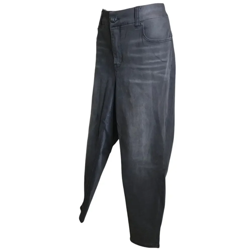 Seven7 flattering stylish